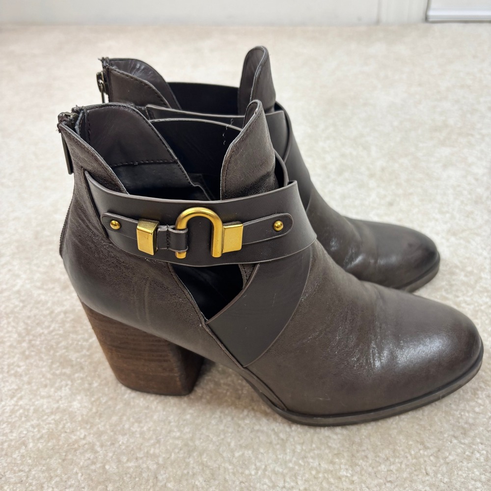 ISOLA Larkin Brown Leather Ankle Boots Side Cutout Gold Buckle Block Heel Sz 9M